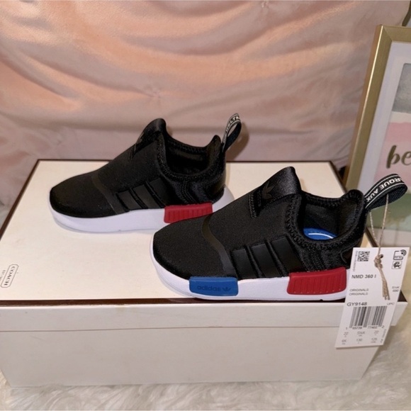 ADIDAS BLACK NMD 360 SLIP ON SNEAKERS. Kids size 6 - Picture 6 of 10